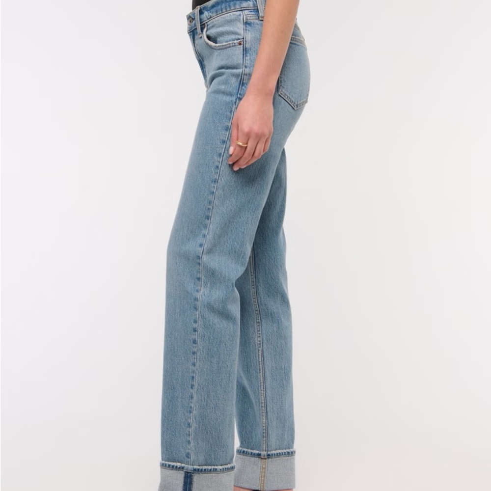 Abercrombie Baggy Mid-rise Straight Cuffed jeans